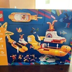 LEGO Ideas Yellow Submarine 21306 Building Kit